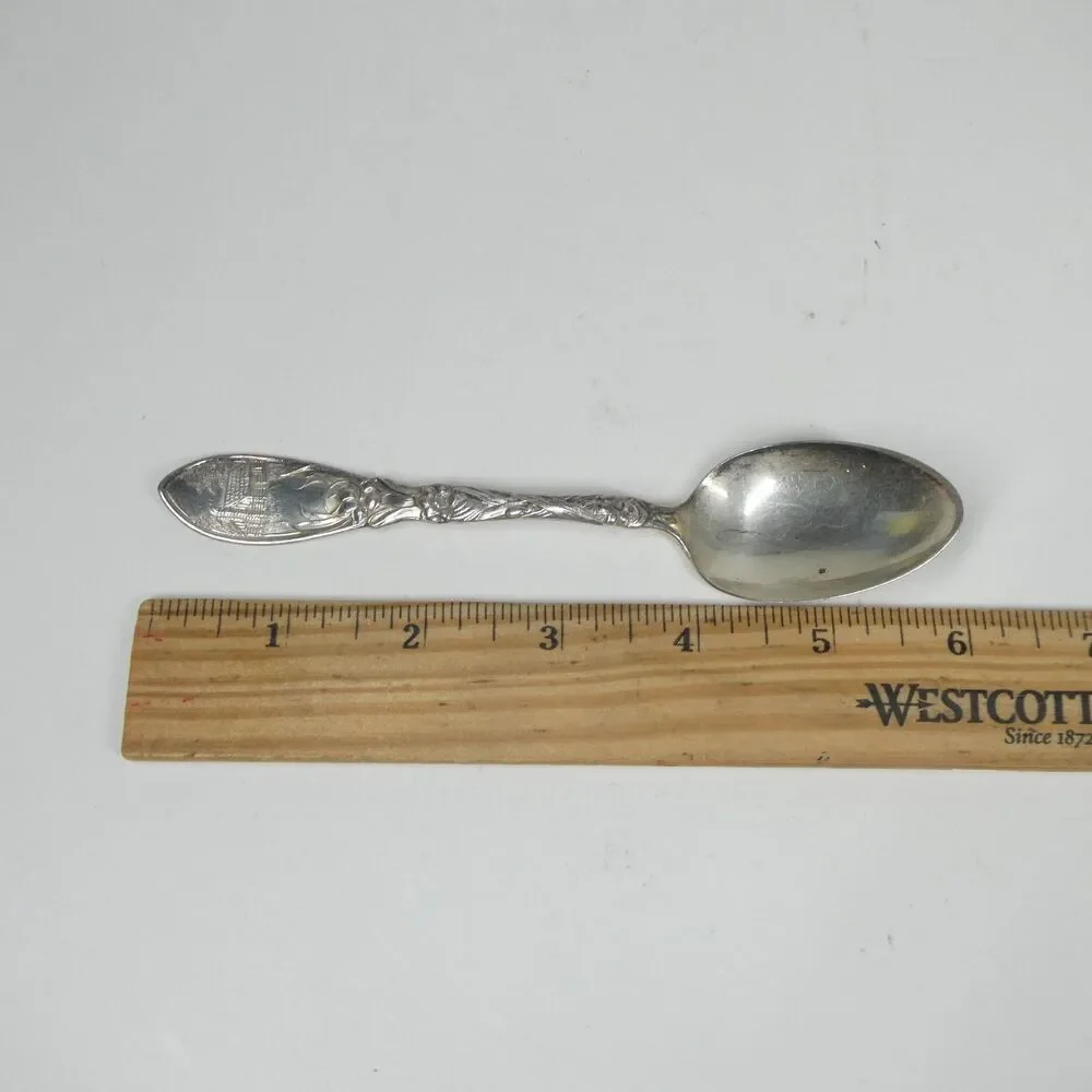 Log Cabin Syrup Towle Souvenir Spoon St. Paul USA Floral Teaspoon Antique
